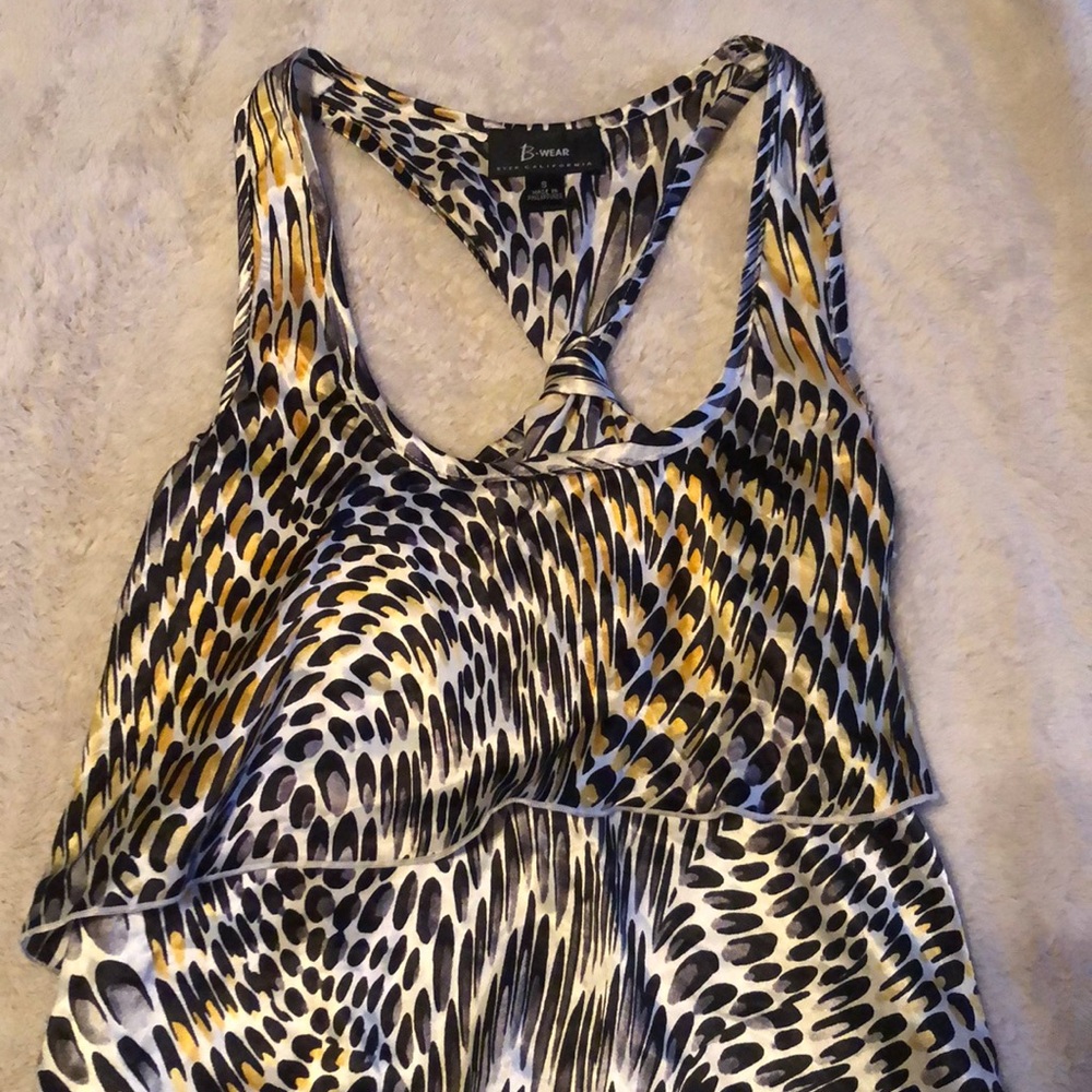B Wear top - Picture 2 of 3